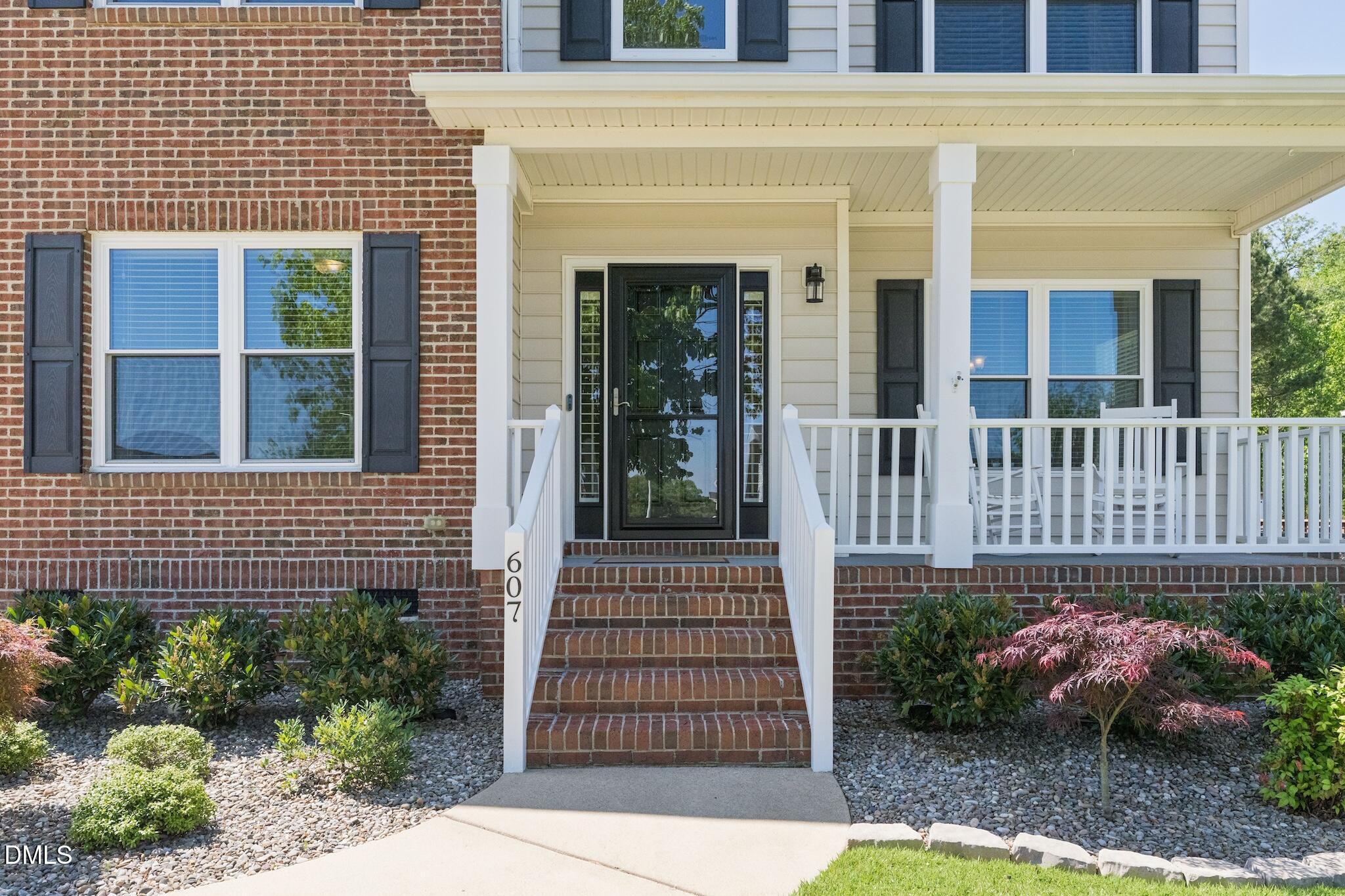 607 Seastone Street Raleigh, NC 27603 - Photo 8 of 42 Gallery Image 8