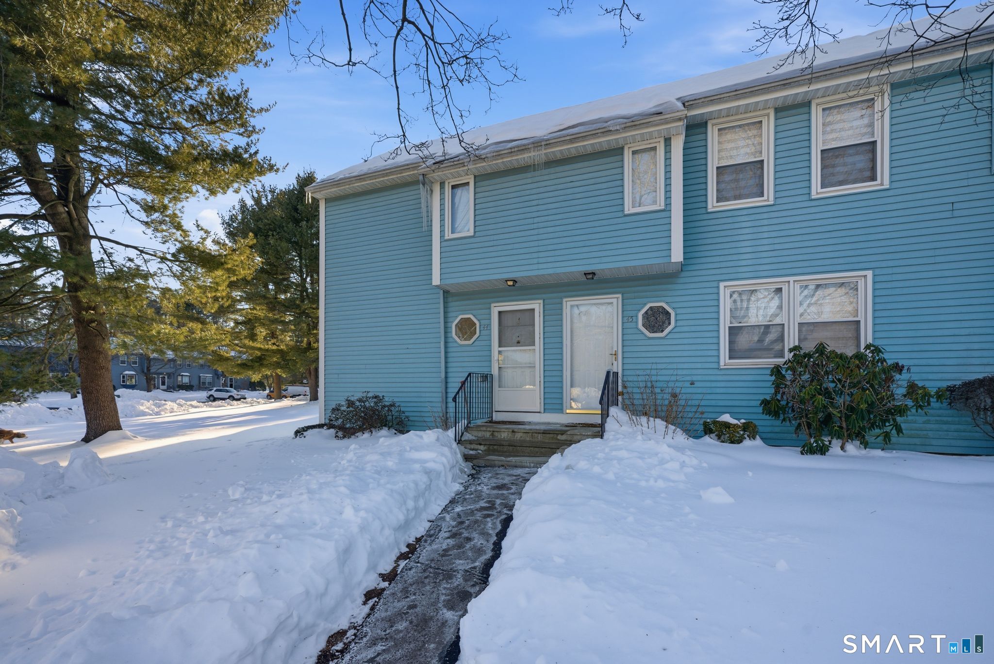 1 Abbott Road, Unit 44 Ellington, CT 06029 - Photo 18 of 18 Minutes to I-84. Every convenience is within a mile.