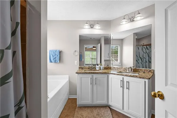 $2,350 | 38 Roxbury Lane, Newnan, GA 30265