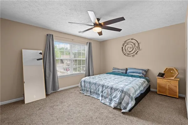 $2,350 | 38 Roxbury Lane, Newnan, GA 30265