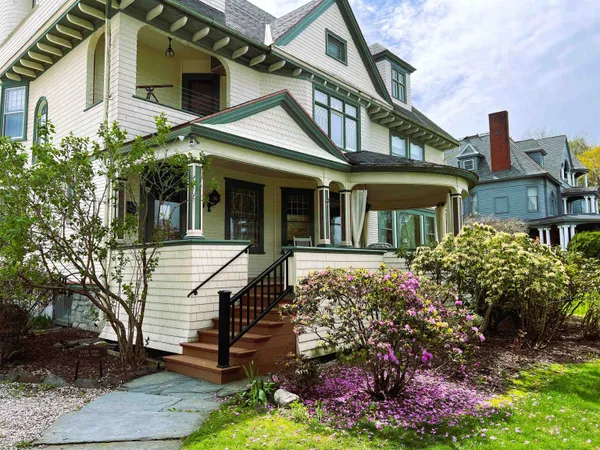 $950,000 | 124 Elm Street, Bennington, VT 05201