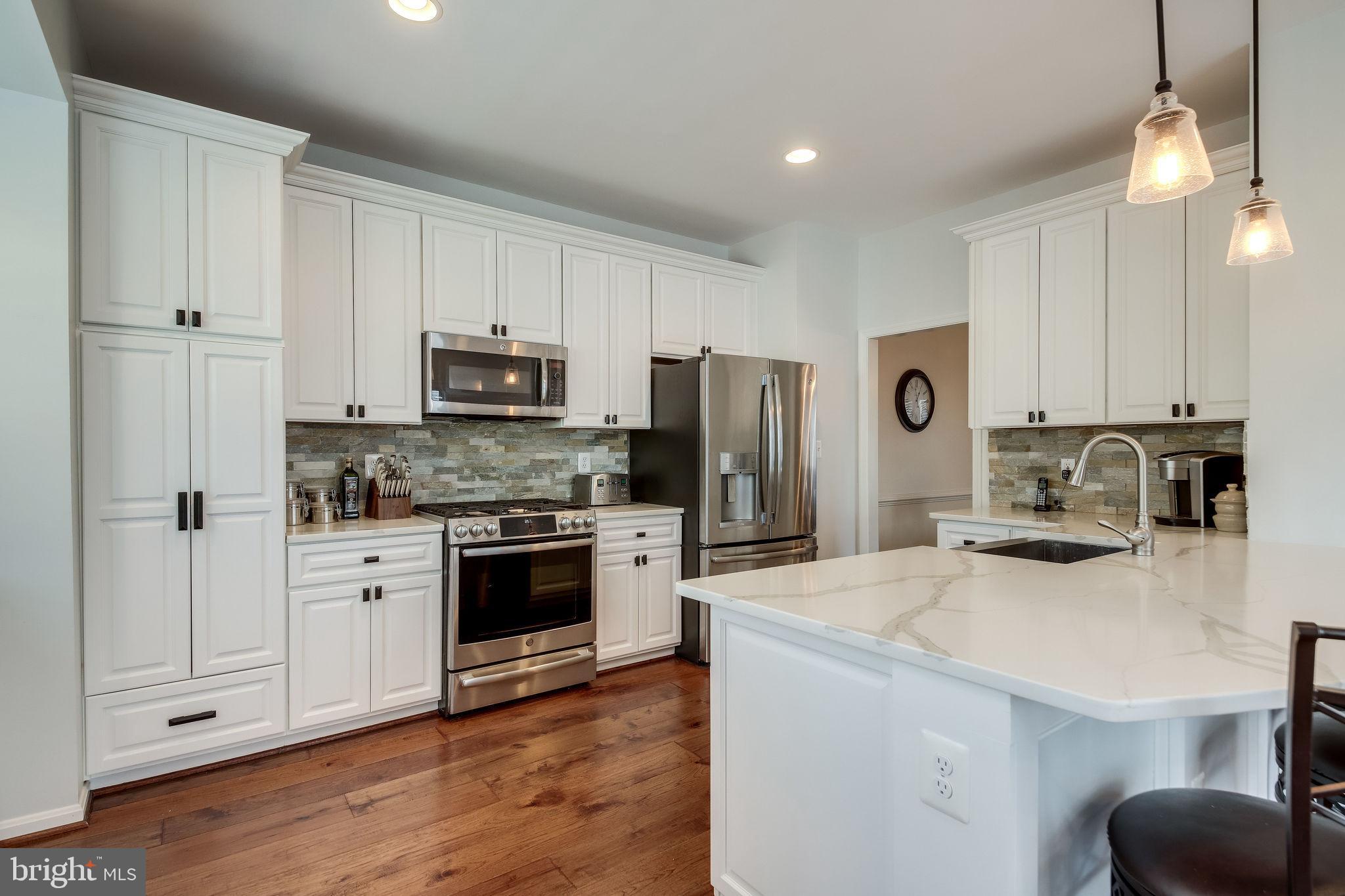 46752 Oakmere Terrace Sterling, VA 20165 - Photo 18 of 66