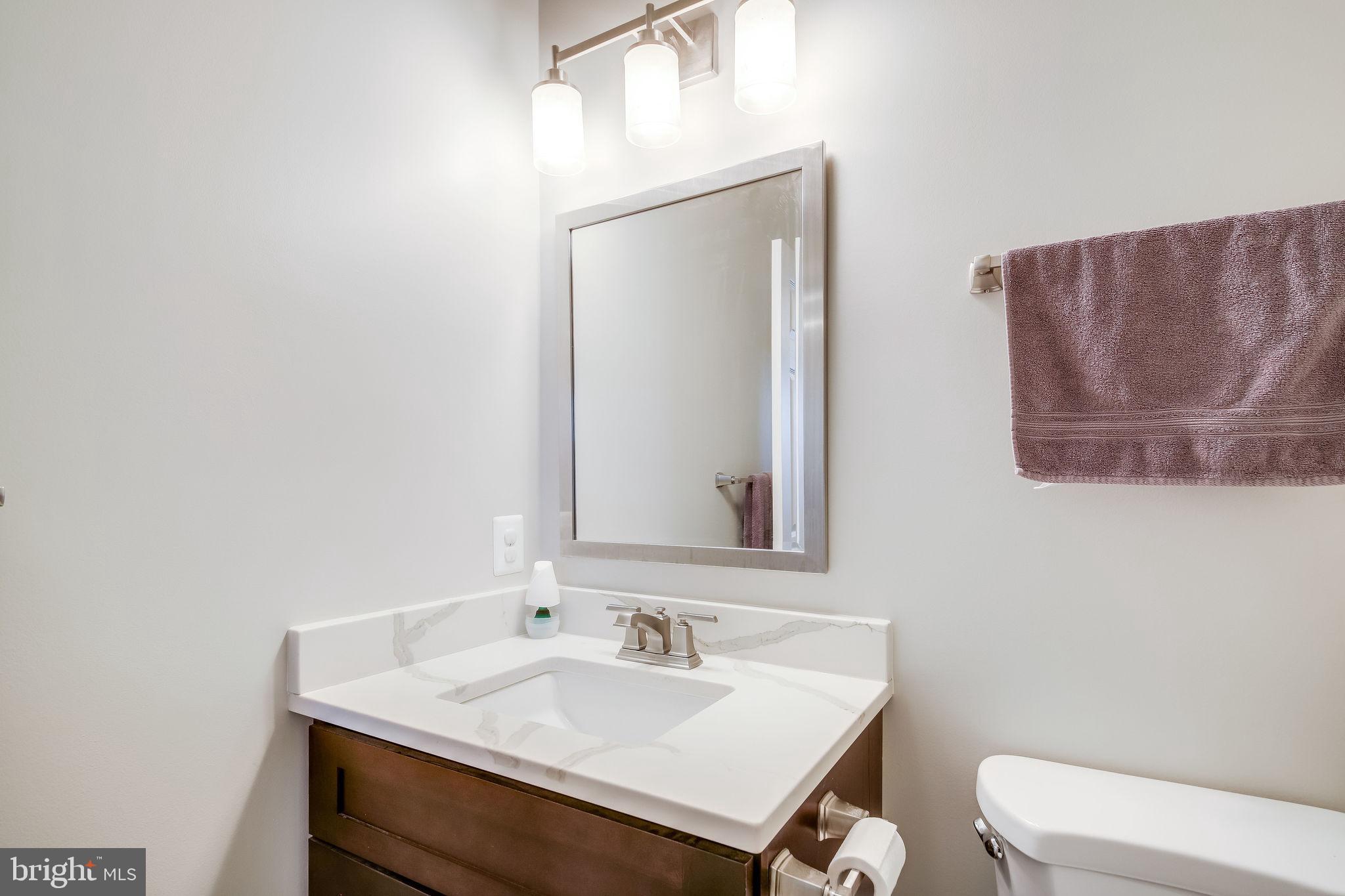 46752 Oakmere Terrace Sterling, VA 20165 - Photo 6 of 66