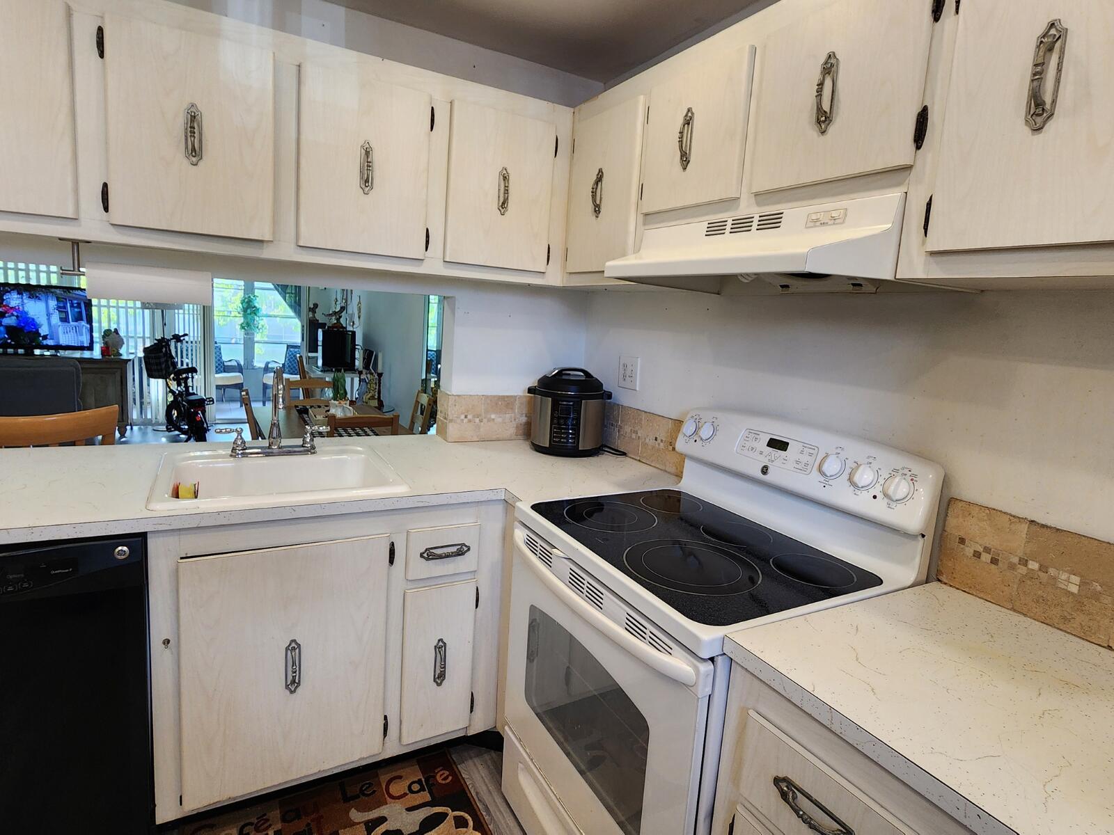 8842 West McNab Road, Unit 205 Tamarac, FL 33321 - Photo 5 of 21 441