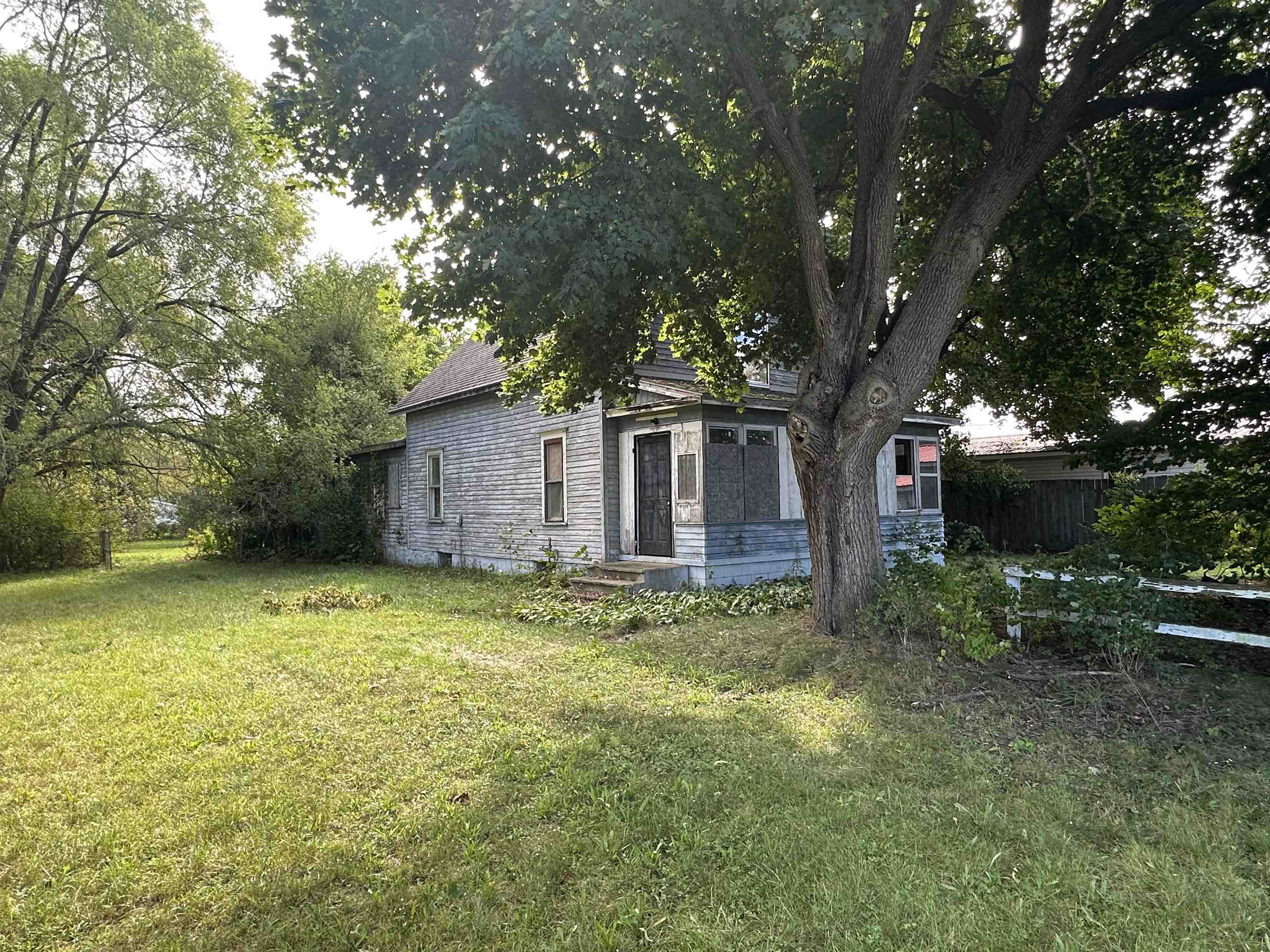 11265 Deer Lake Road Clare, MI 48617 - Photo 10 of 14 1926918-d82db678-fb7e-4150-b846-0285bbaf5bd1.JPG