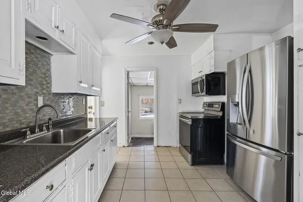 $280,000 | 525 Kenwood Avenue, Bethlehem, NY 12054
