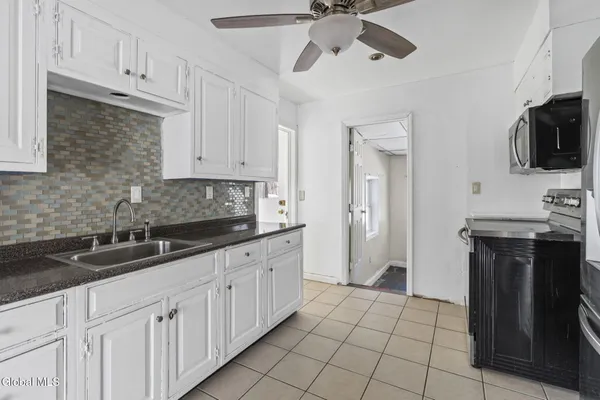 $280,000 | 525 Kenwood Avenue, Bethlehem, NY 12054