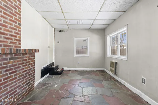 $280,000 | 525 Kenwood Avenue, Bethlehem, NY 12054