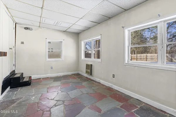 $280,000 | 525 Kenwood Avenue, Bethlehem, NY 12054