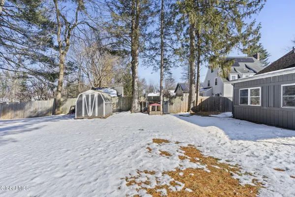 $280,000 | 525 Kenwood Avenue, Bethlehem, NY 12054