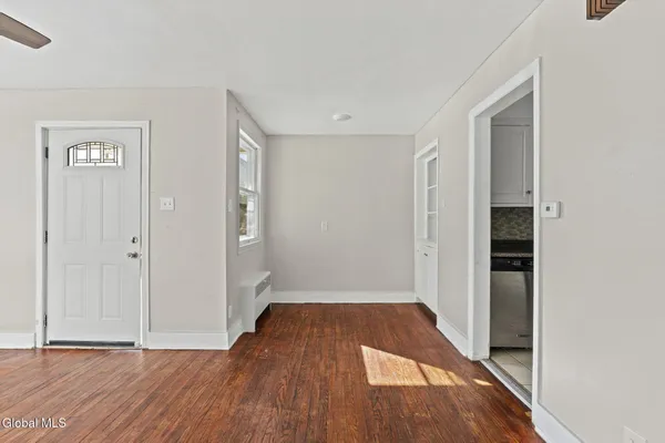 $280,000 | 525 Kenwood Avenue, Bethlehem, NY 12054