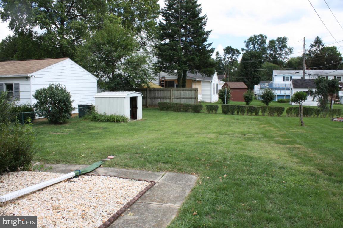 503 West Marion Street Lititz, PA 17543 - Photo 9 of 10 a backyard of a house with lots of green space