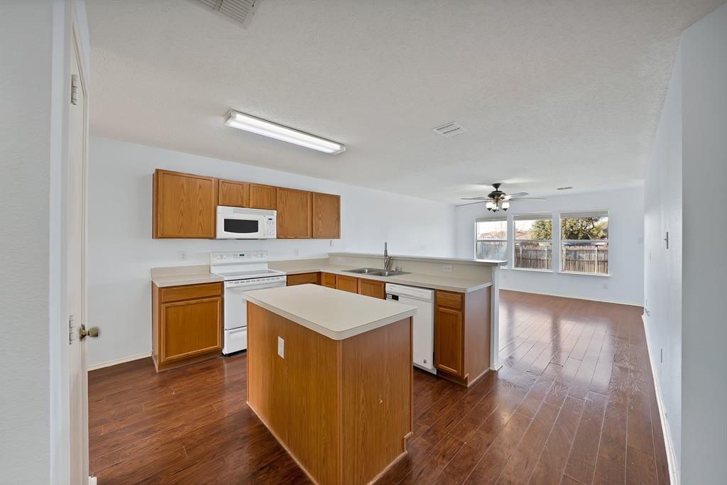 902 Post Oak Trail Anna, TX 75409 - Photo 6 of 26