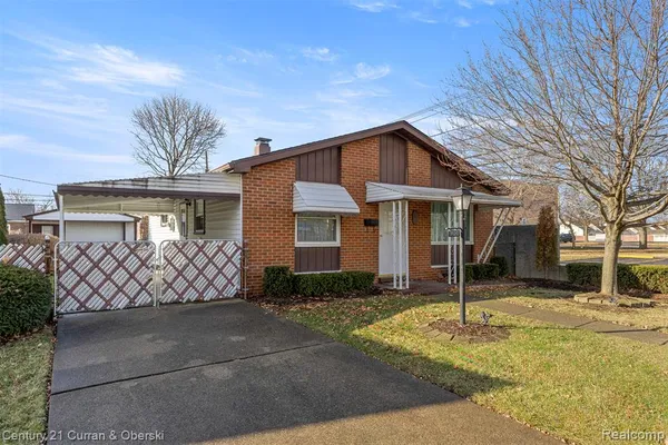 $185,995 | 7120 Jackson Street, Taylor, MI 48180