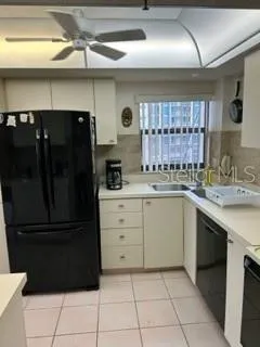 $6,500 | 1001 Benjamin Franklin Drive, Unit 701, Sarasota, FL 34236