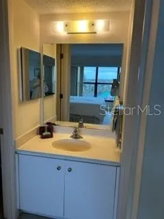 $6,500 | 1001 Benjamin Franklin Drive, Unit 701, Sarasota, FL 34236