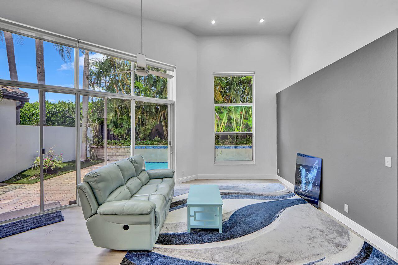 6631 Northwest 43rd Terrace Boca Raton, FL 33496 - Photo 6 of 41 Living Room