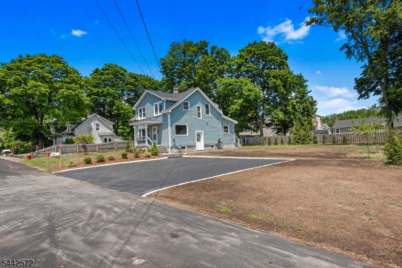 20 Corwin Street Kenvil, NJ 07847 - Photo 2 of 26