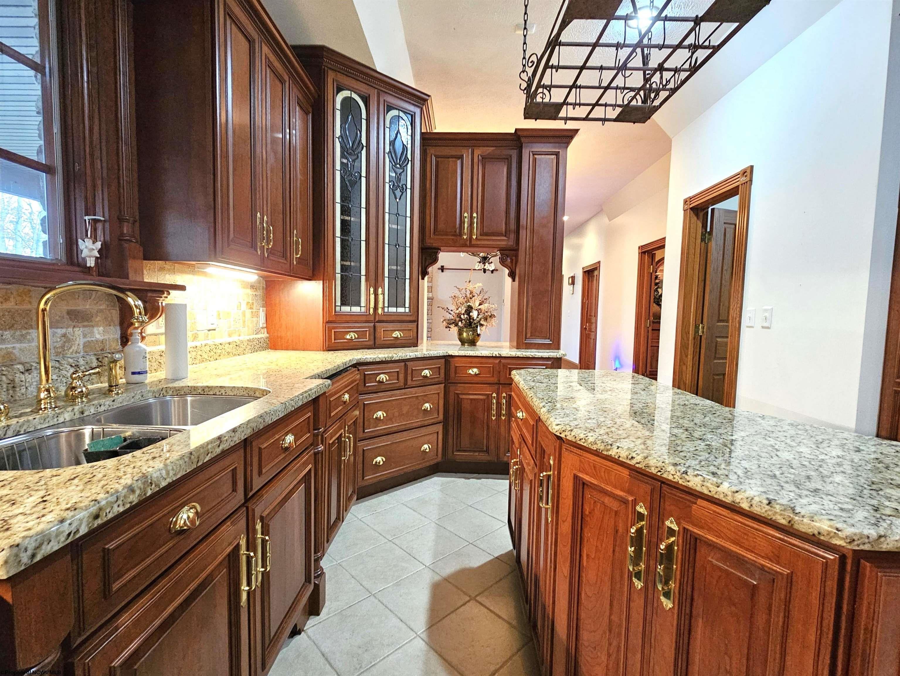 379 Pheasant Ridge Road Bridgeport, WV 26330 - Photo 15 of 50 Gallery Image 15