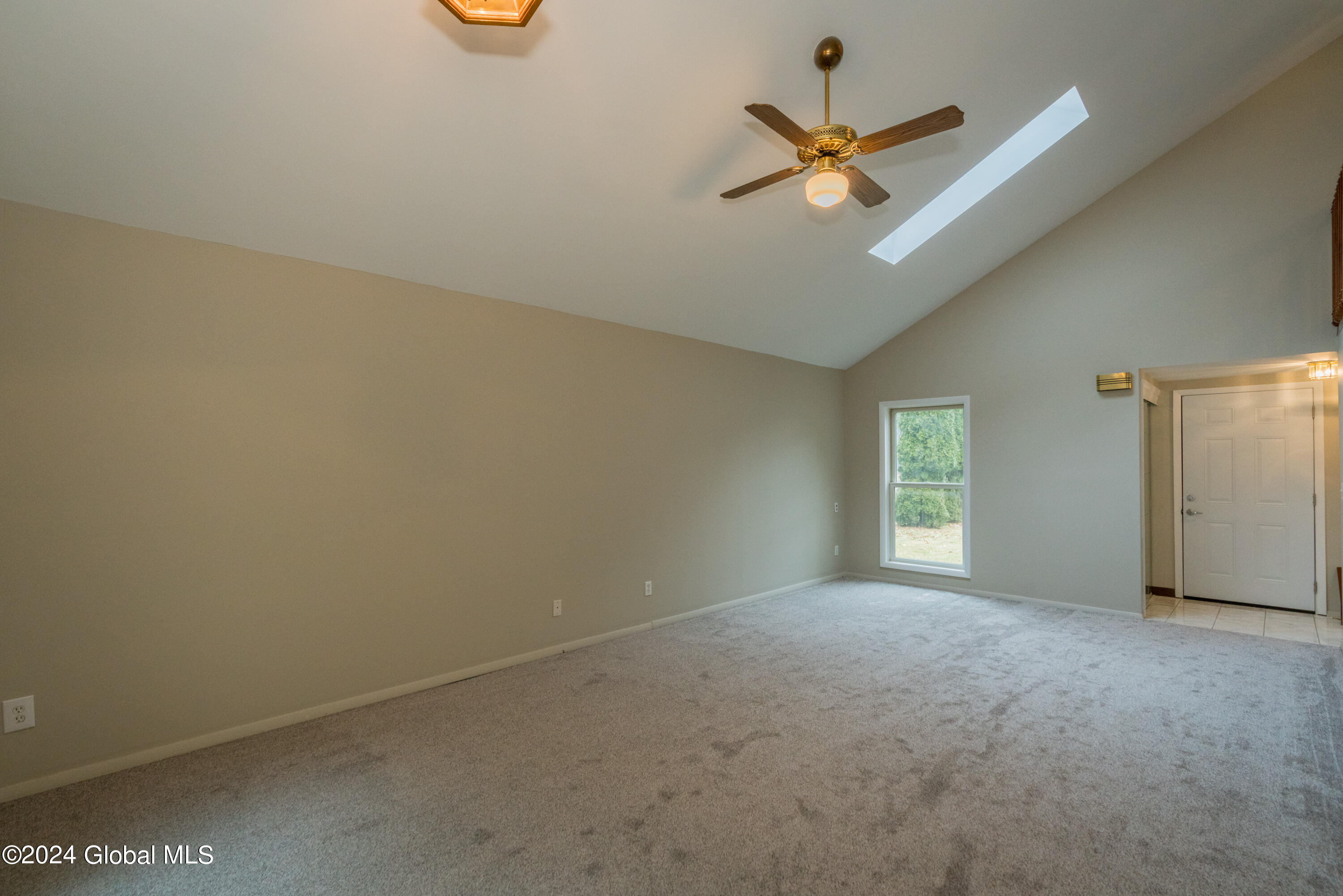 214 Thimbleberry Road Malta, NY 12020 - Photo 35 of 47 DSC00079