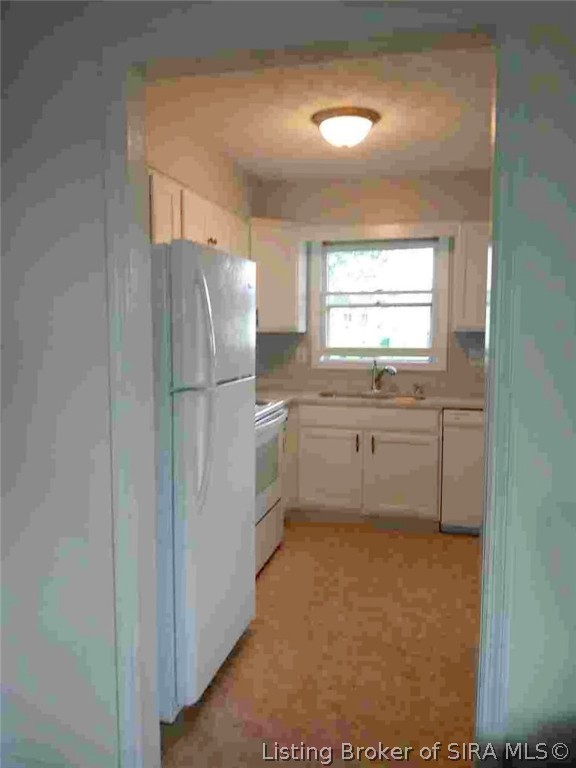 573 River Road Hanover, IN 47243 - Photo 8 of 14