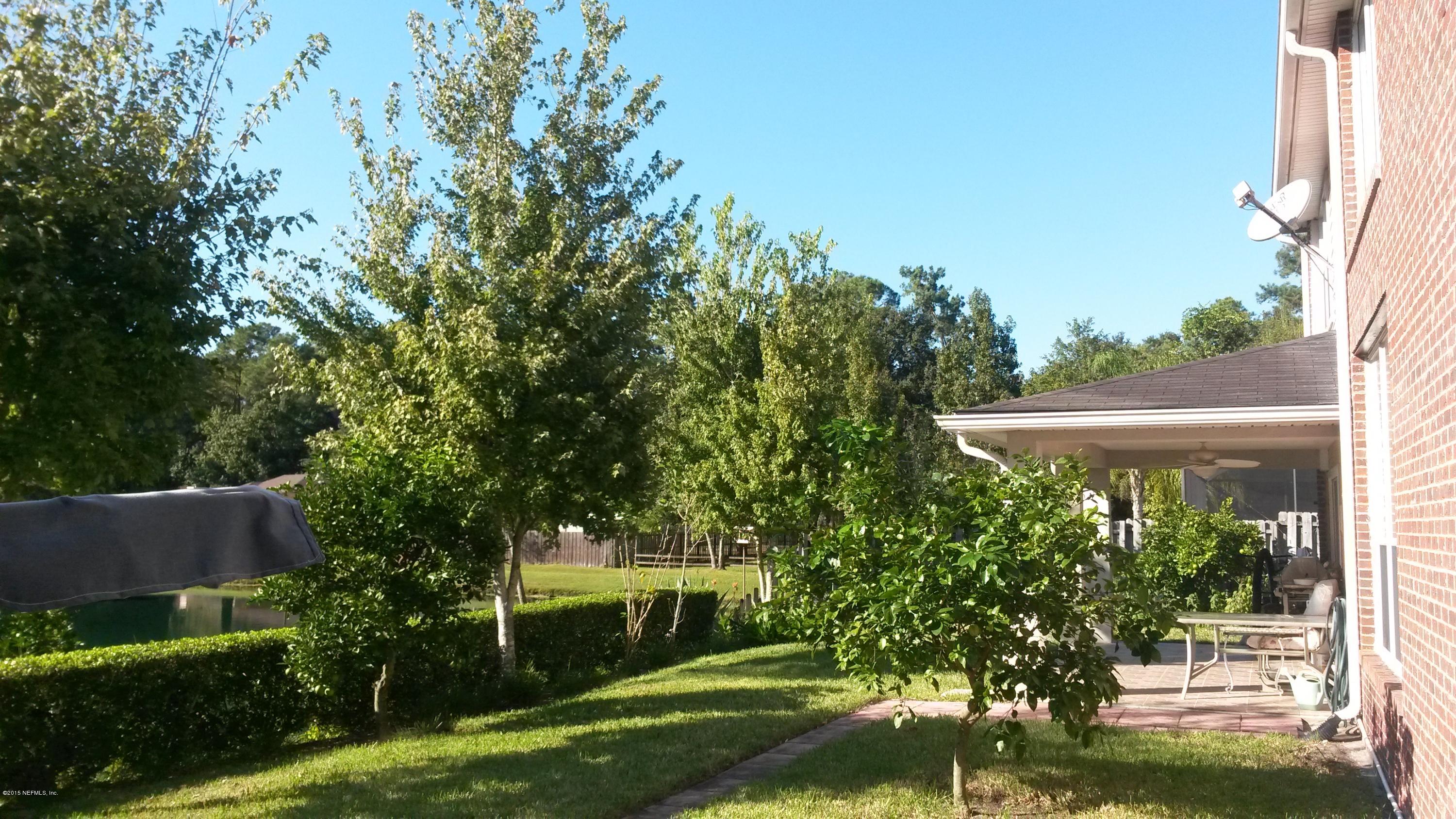 2520 Benjamin Road Jacksonville, FL 32223 - Photo 4 of 33 a view of a house with a yard