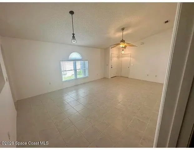$2,000 | 2089 Redwood Circle, Palm Bay, FL 32905