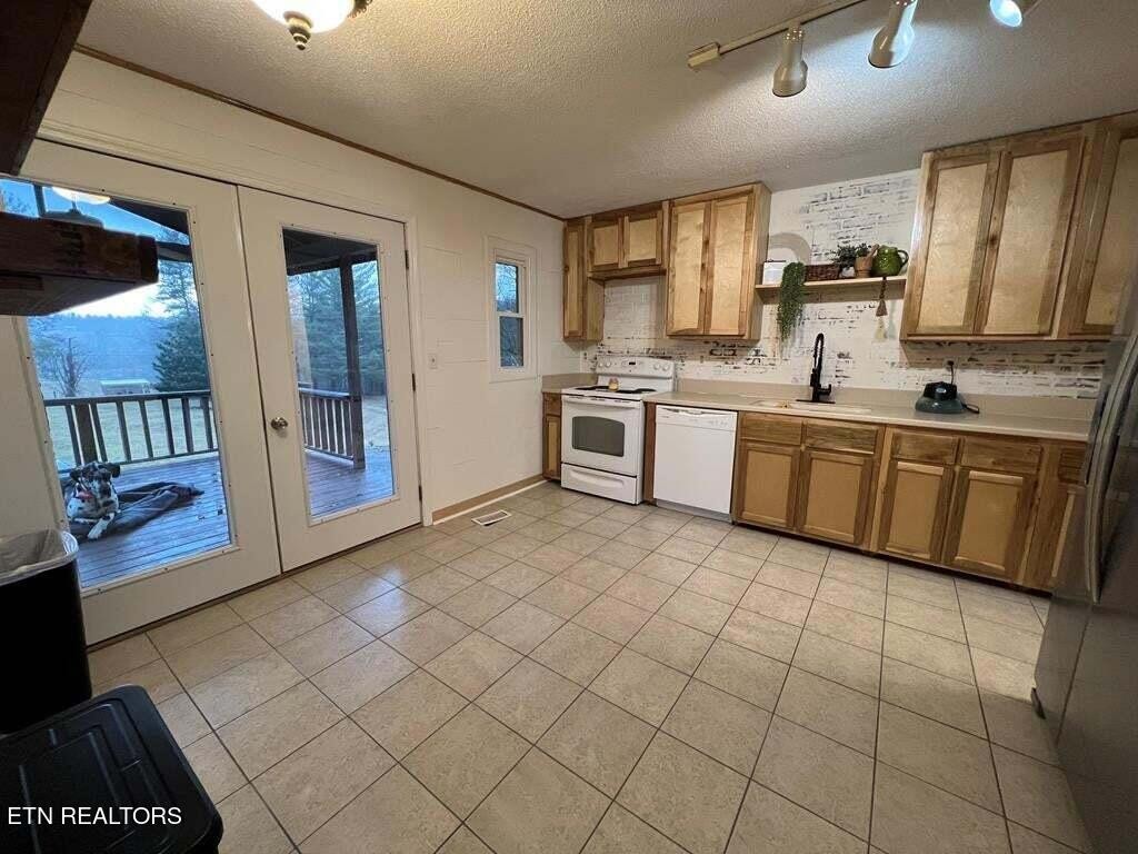 196 Old Sampson Road Pikeville, TN 37367 - Photo 22 of 47 Gallery Image 22
