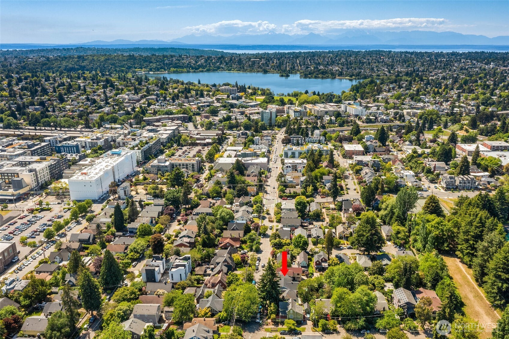 1312 Northeast 70th Street Seattle, WA 98115 - Photo 29 of 36 a view of a city