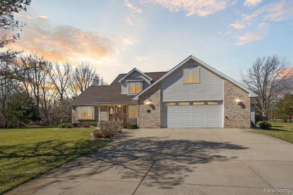 9346 Farley Road Pinckney, MI 48169 - Photo 2 of 68