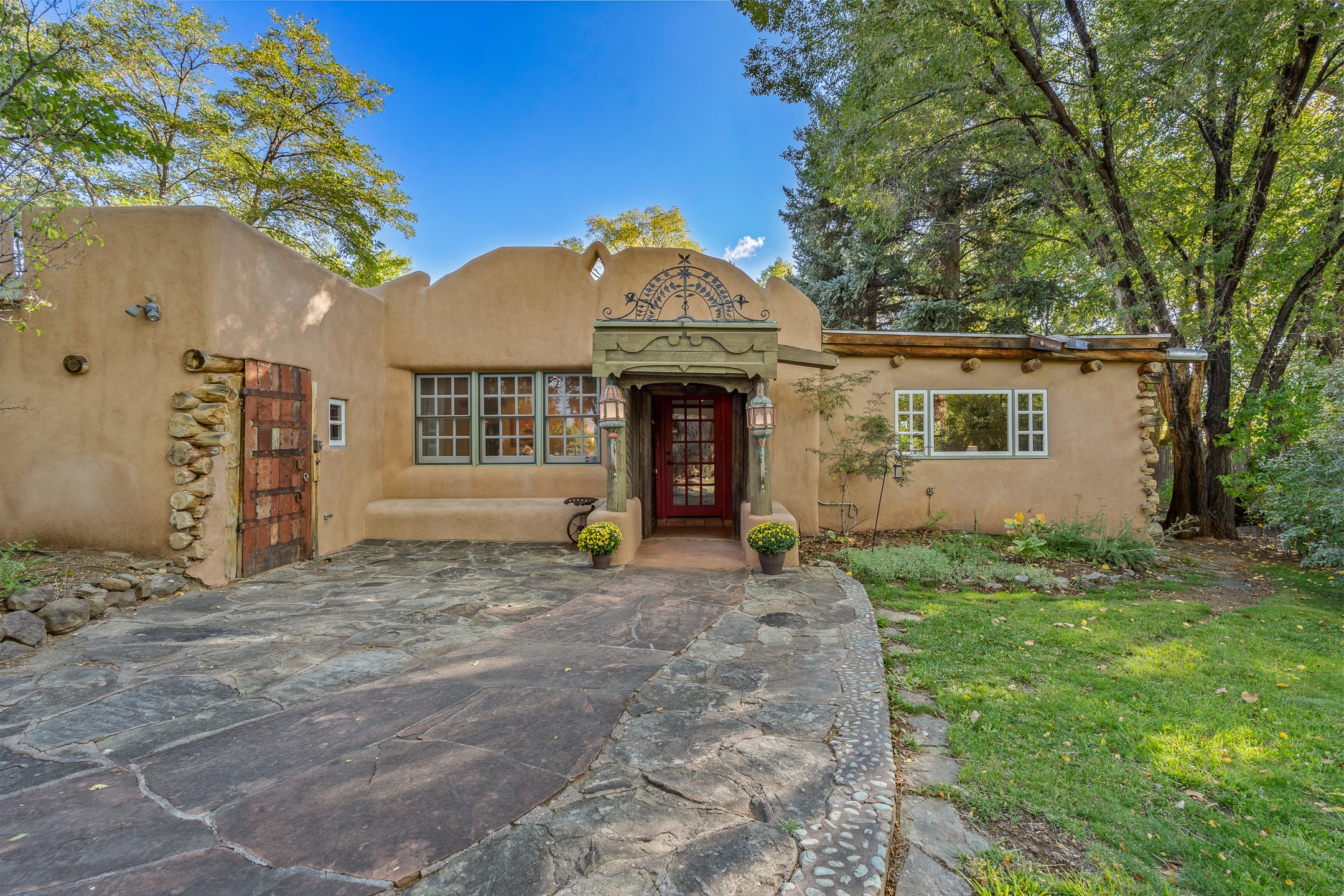 560 Piedmont Road Taos, NM 87571 - Photo 4 of 50
