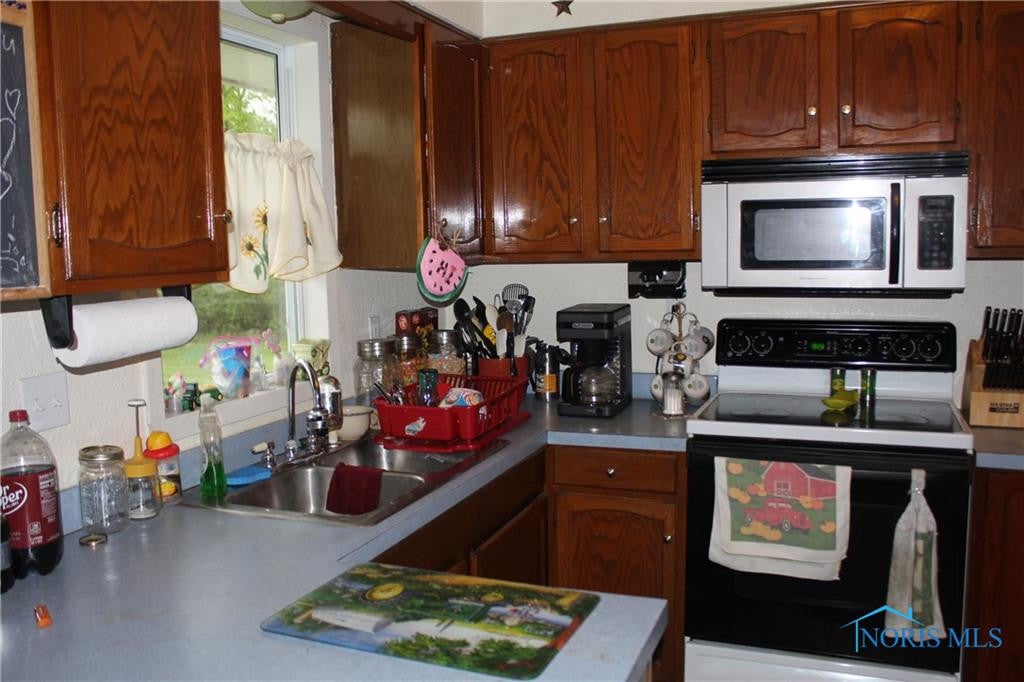 21762 Switzer Road Defiance, OH 43512 - Photo 7 of 14 Gallery Image 7