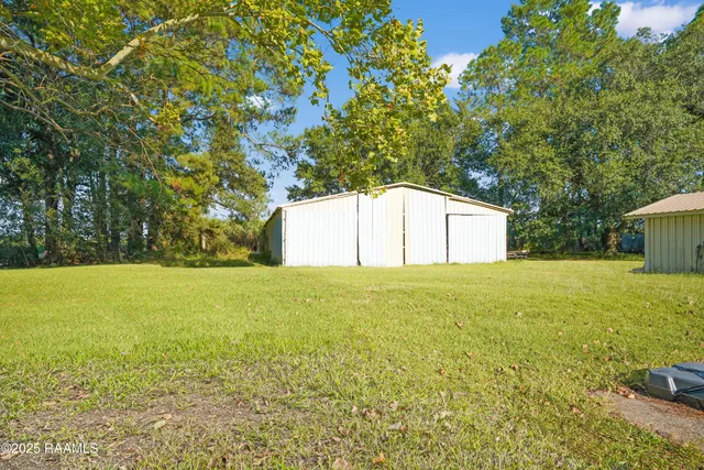 $160,000 | 7516 Loreauville Road, New Iberia, LA 70563