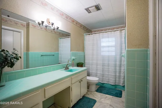 $160,000 | 7516 Loreauville Road, New Iberia, LA 70563