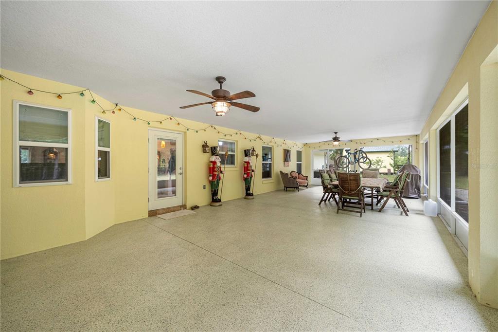 2250 Southeast 157th Lane Road Summerfield, FL 34491 - Photo 27 of 42