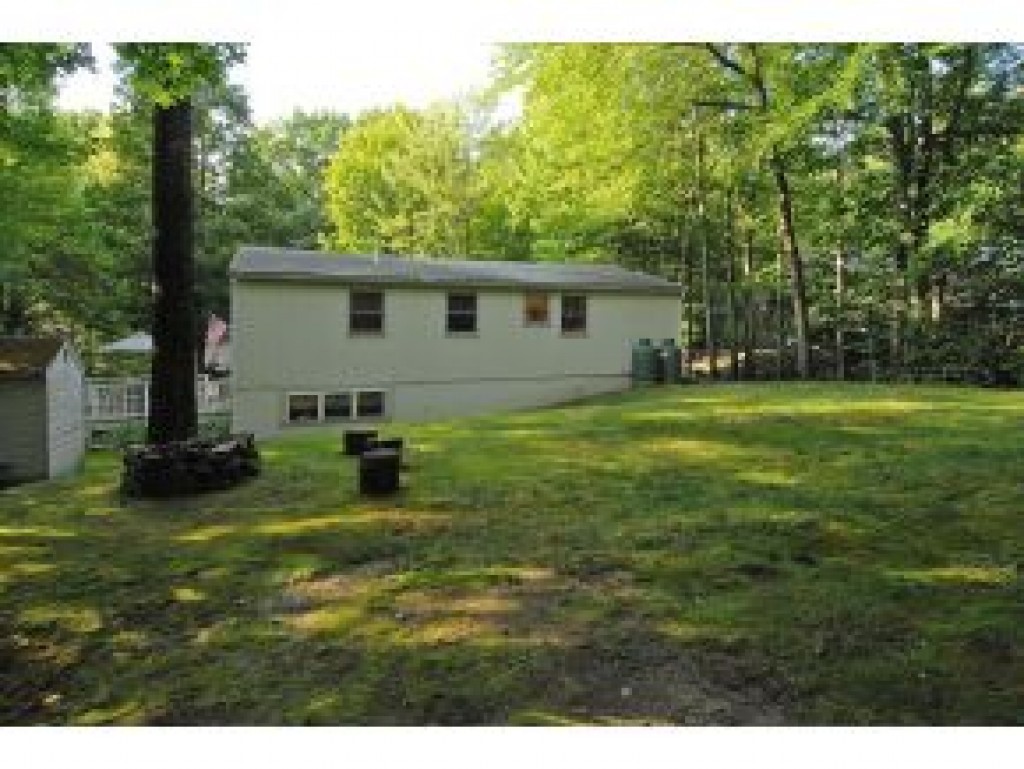 20 Port Wedeln Road Wolfeboro, NH 03894 - Photo 3 of 23