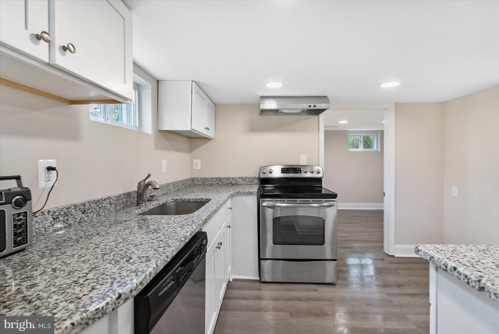 2216 Silver Lane Road Essex, MD 21221 - Photo 12 of 40