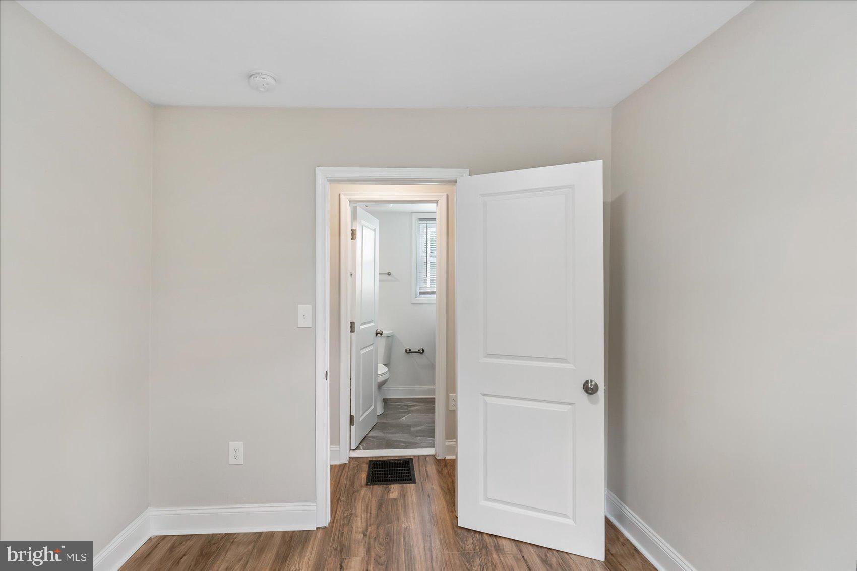2216 Silver Lane Road Essex, MD 21221 - Photo 23 of 40