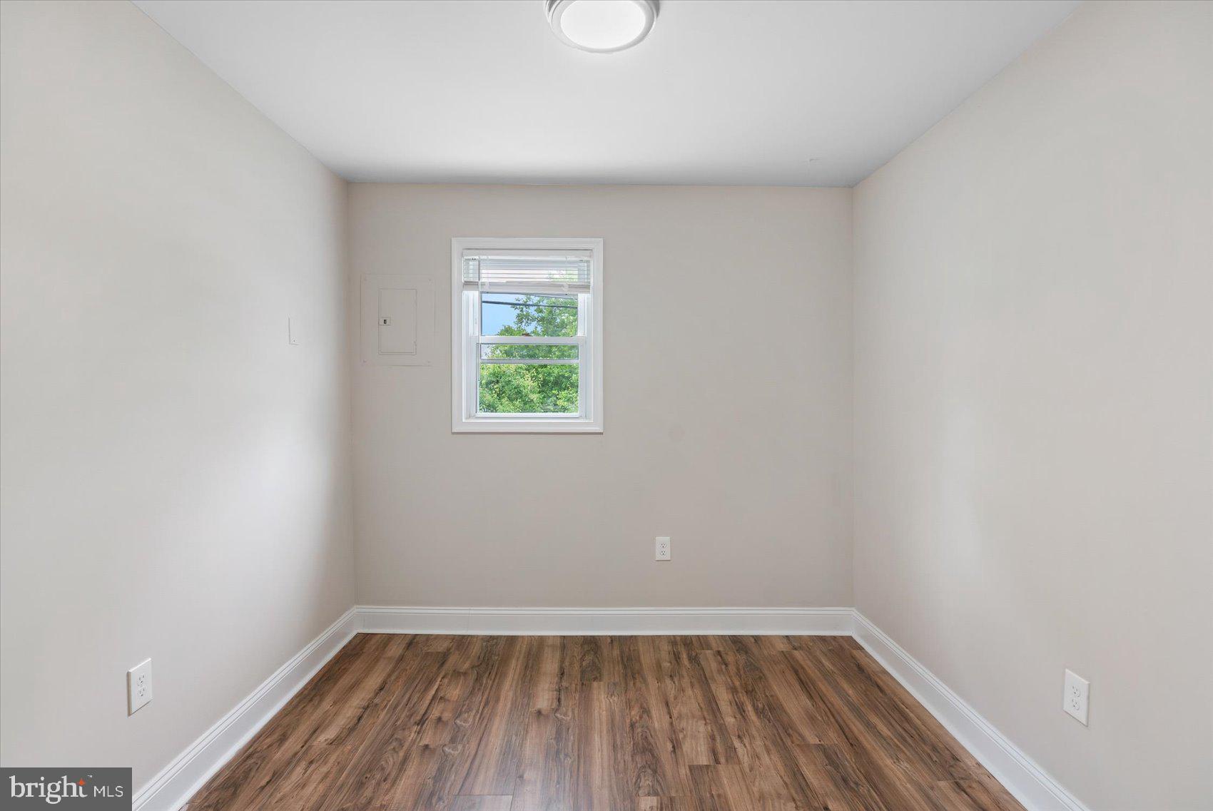 2216 Silver Lane Road Essex, MD 21221 - Photo 24 of 40