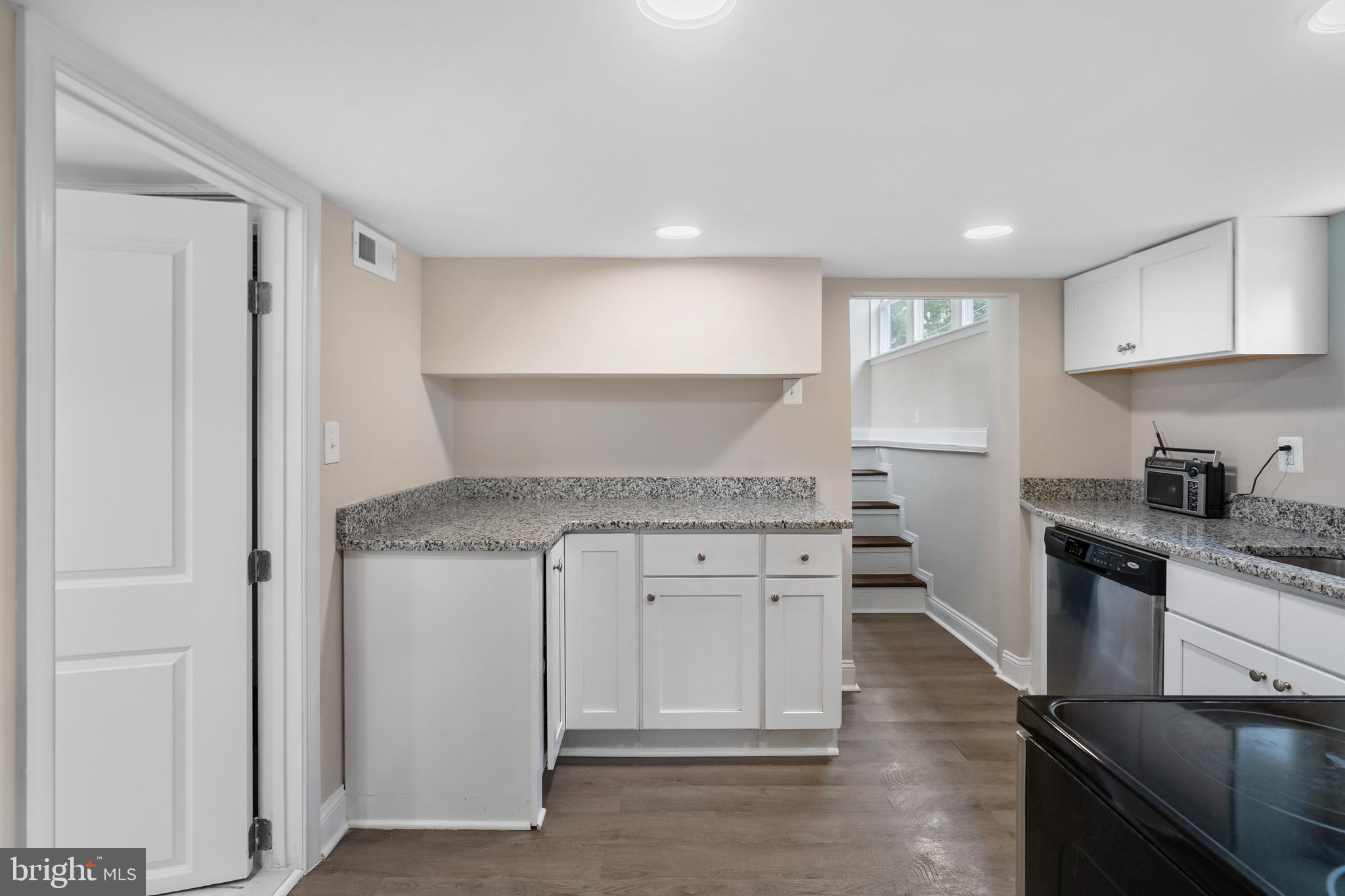 2216 Silver Lane Road Essex, MD 21221 - Photo 6 of 40