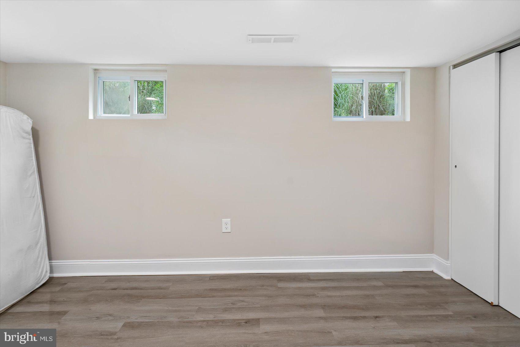 2216 Silver Lane Road Essex, MD 21221 - Photo 8 of 40