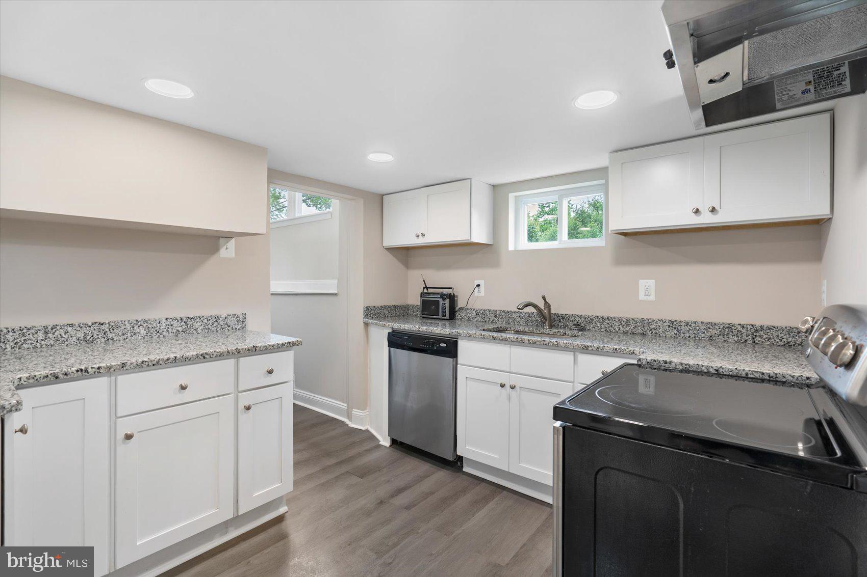 2216 Silver Lane Road Essex, MD 21221 - Photo 9 of 40