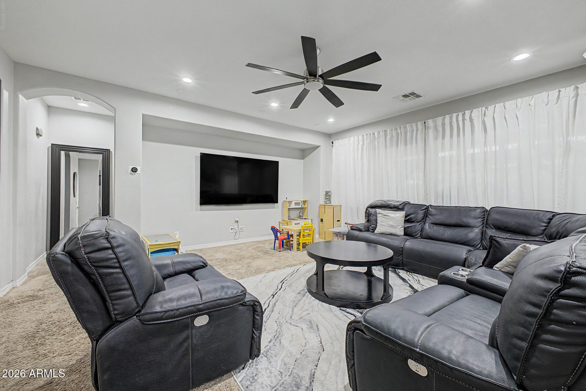 2769 East Rakestraw Lane Gilbert, AZ 85298 - Photo 5 of 24 09-Rakestraw