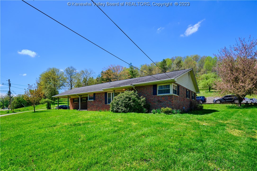 164 Stricklin Road Hurricane, WV 25526 - Photo 3 of 39 Gallery Image 3