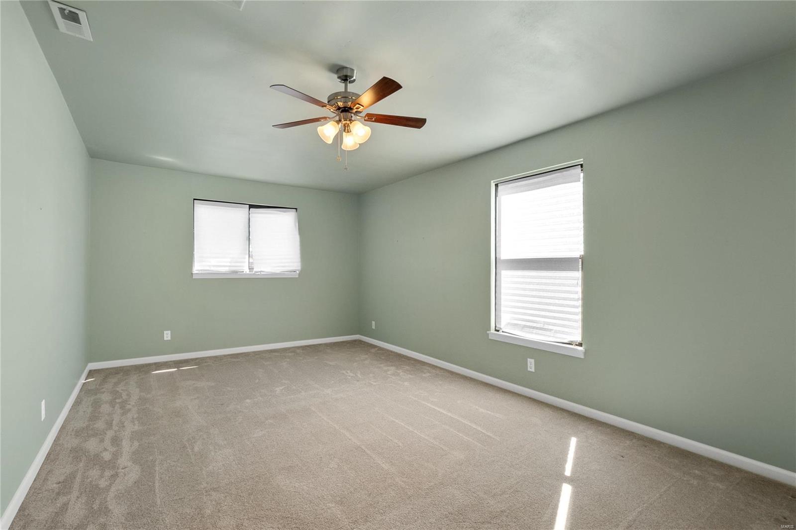 13320 West Watson Road St. Louis, MO 63127 - Photo 11 of 25 Gallery Image 11