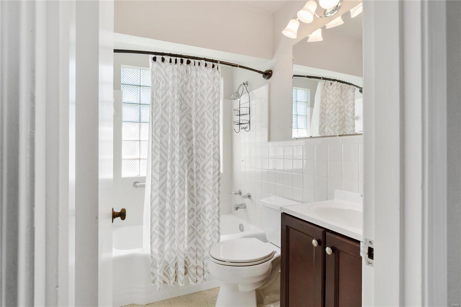 13320 West Watson Road St. Louis, MO 63127 - Photo 13 of 25 Gallery Image 13