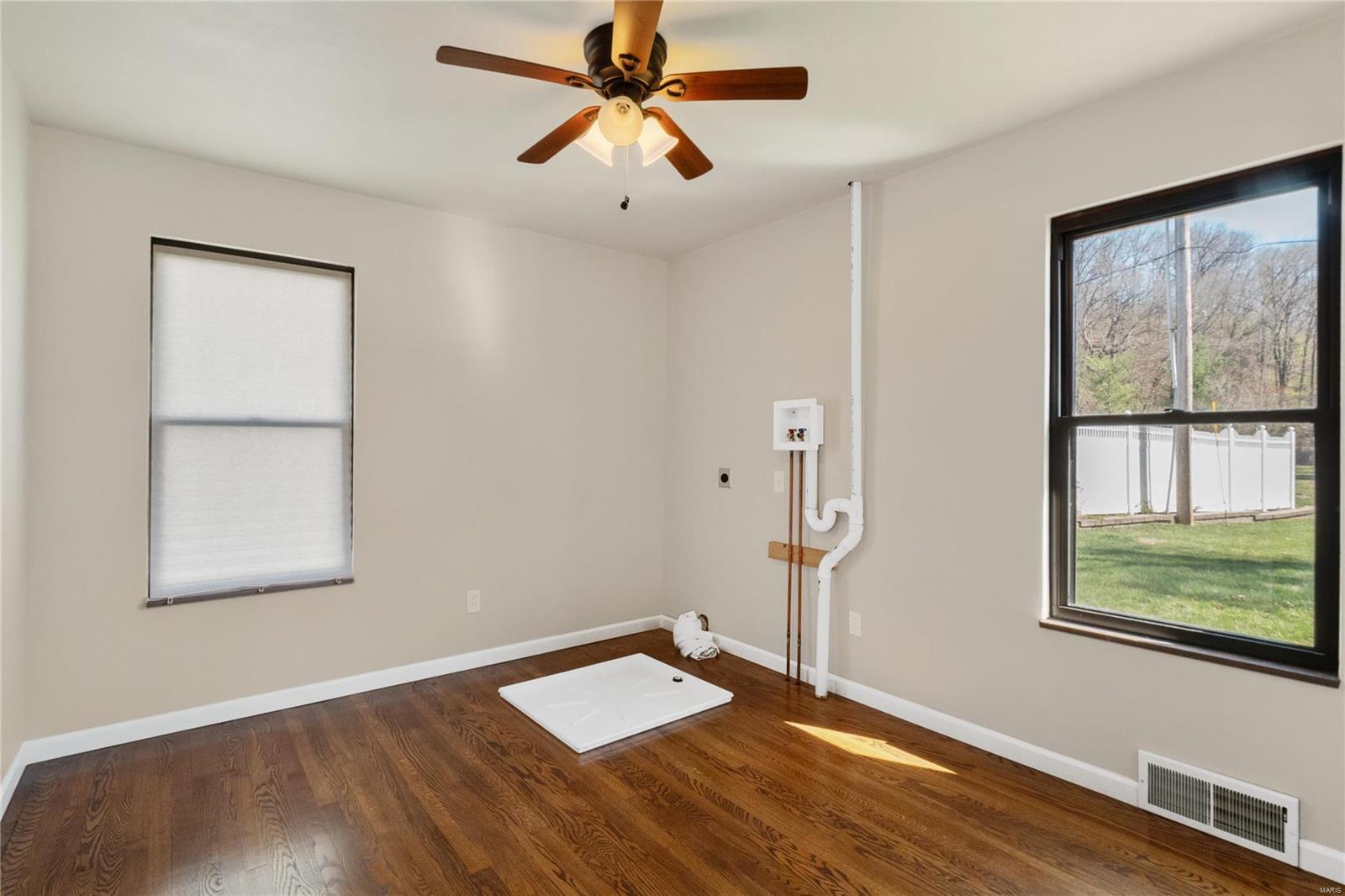 13320 West Watson Road St. Louis, MO 63127 - Photo 14 of 25 Gallery Image 14