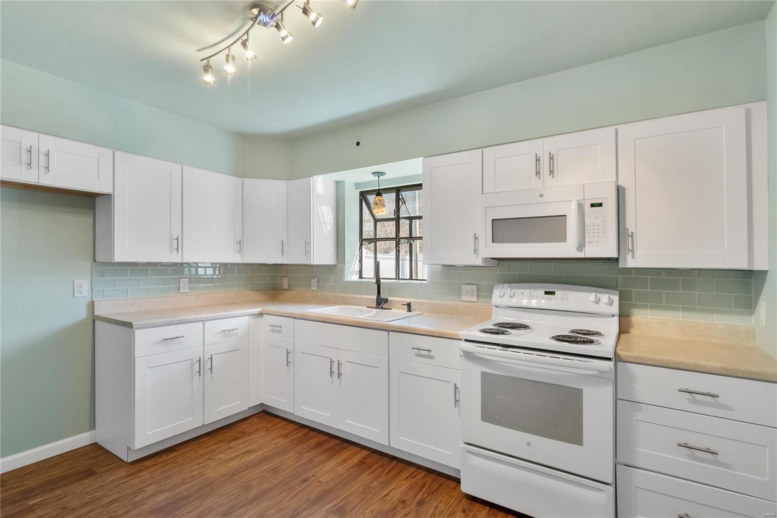 13320 West Watson Road St. Louis, MO 63127 - Photo 9 of 25 Gallery Image 9