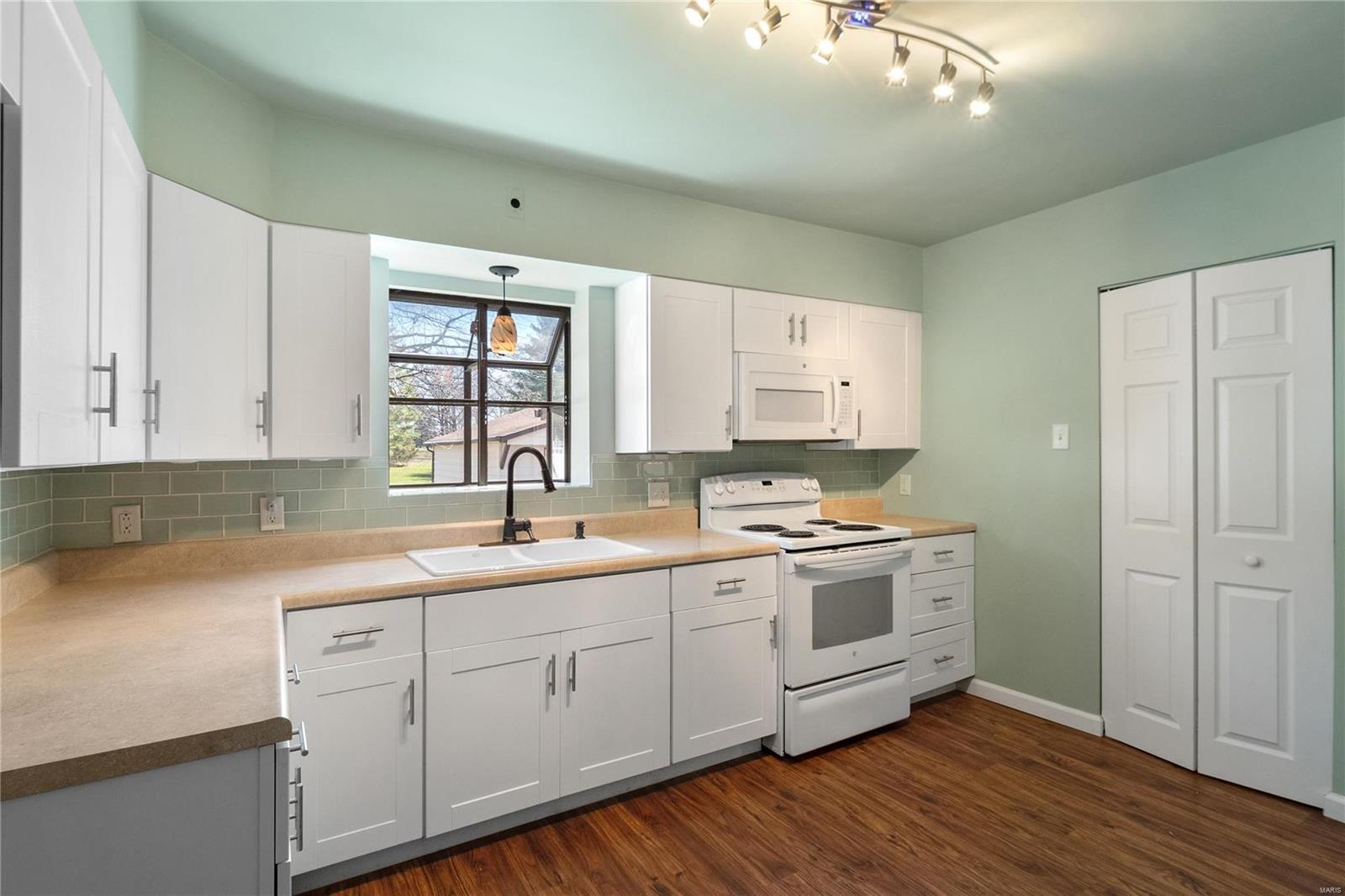 13320 West Watson Road St. Louis, MO 63127 - Photo 10 of 25 Gallery Image 10