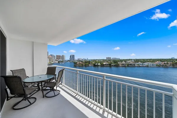 $3,899 | 511 Bayshore Drive, Unit 904, Fort Lauderdale, FL 33304